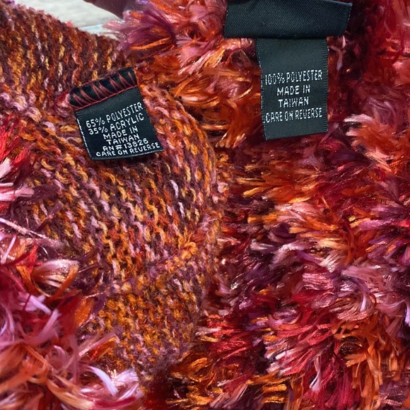 Eyelash Knit Hat and Scarf Set - Picture 6 of 12